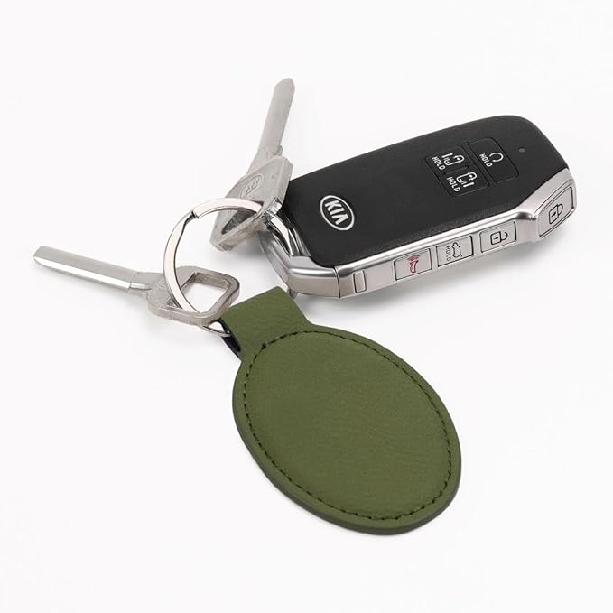 LaserGram Oval Keychain, Golfer Golfing, Personalized Engraving Included (Camo Green)