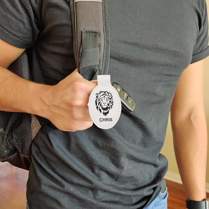 LaserGram Oval Keychain, Palm Trees, Personalized Engraving Included (Golf White)